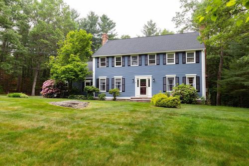 6 David Dr, Pelham, NH, 03076-3250 | Card Image