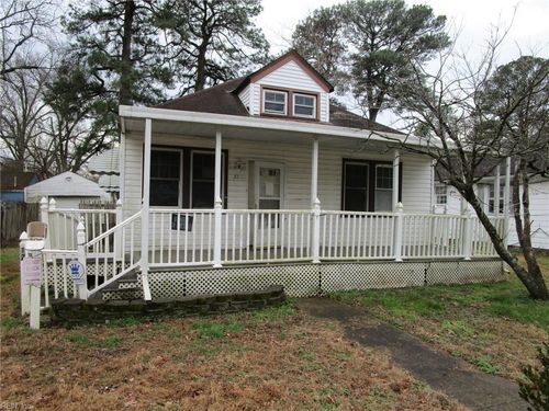 12 Oakcrest St, Portsmouth, VA, 23702-2917 | Card Image