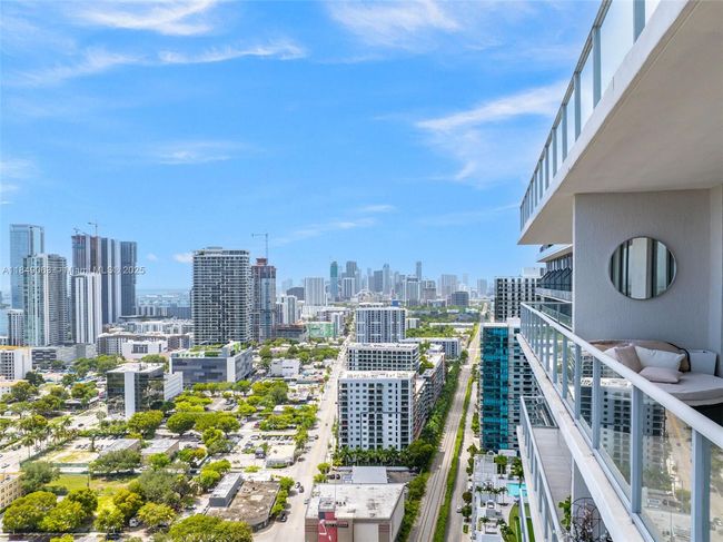 PH207 - 3470 E Coast Ave, Condo with 3 bedrooms, 3 bathrooms and null parking in MIAMI FL | Image 81