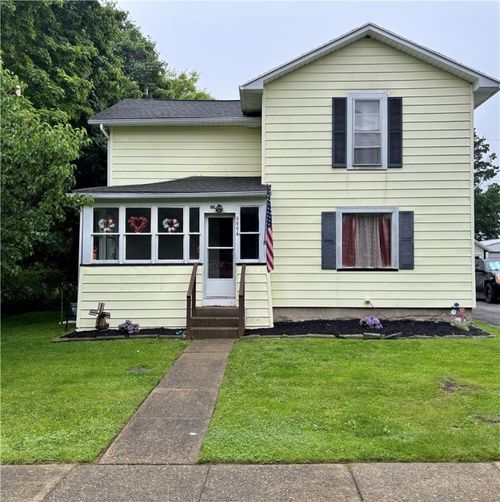 9994 Oakland St, Dalton, NY, 14836-9758 | Card Image