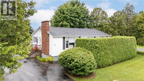 99 Summit Ave, Sussex, NB, E4E1A7 | Card Image