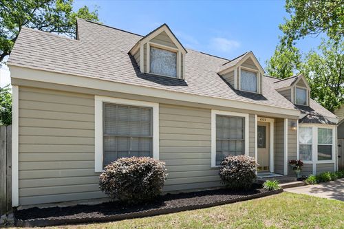 4525 Calmont Ave, Fort Worth, TX, 76107-4235 | Card Image