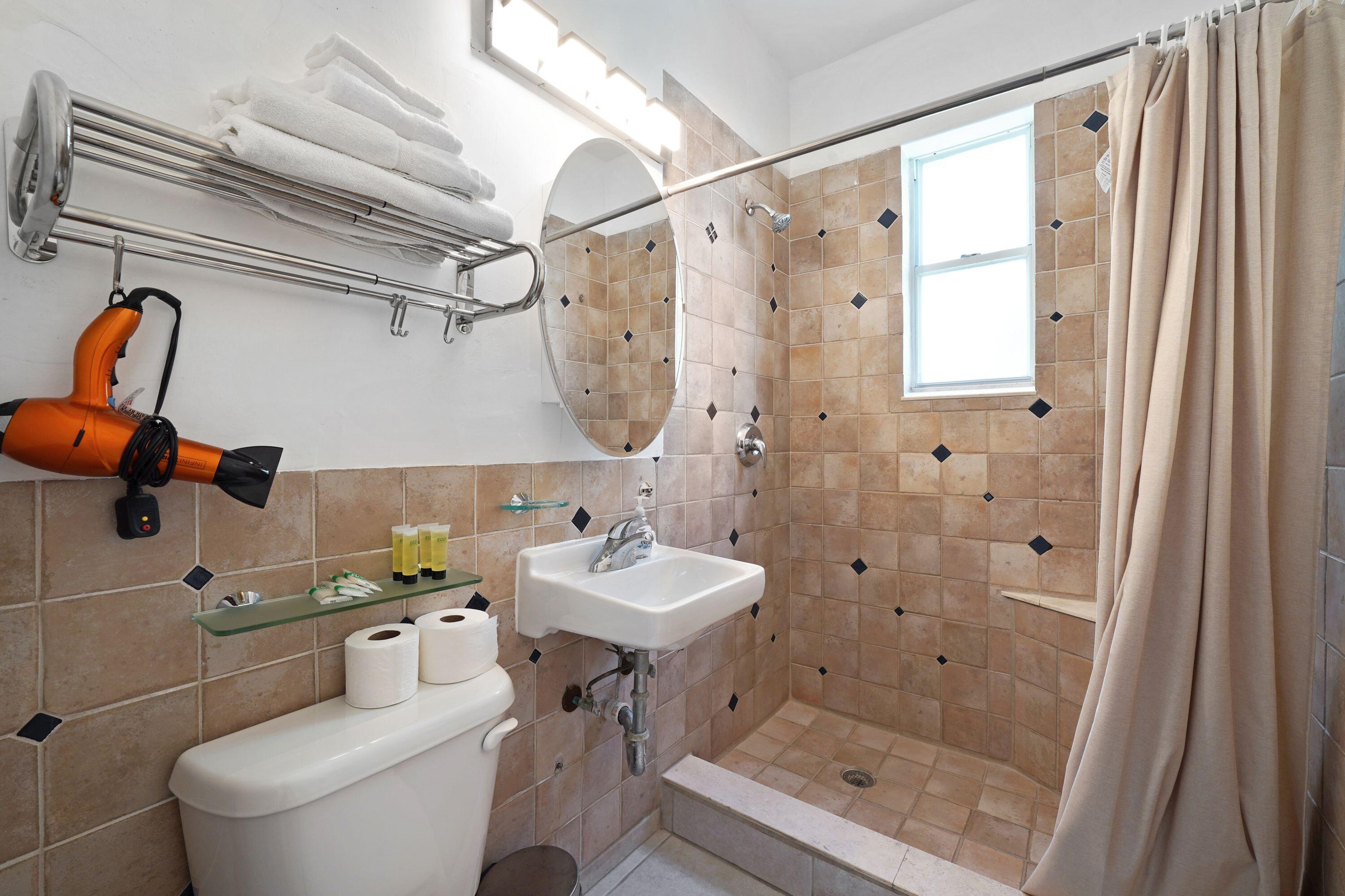 Residential Lease in Miami Beach 4