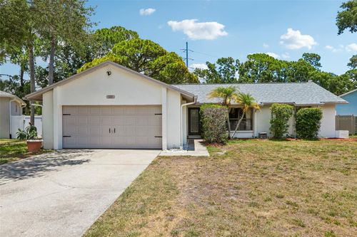 6805 Longpointe Way, TAMPA, FL, 33615 | Card Image