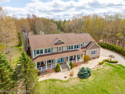 2716 Lake George Rd, Addison Twp, MI, 48367-2707 | Card Image