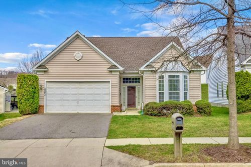10002 Timberwood Ct, UPPER MARLBORO, MD, 20772-3696 | Card Image