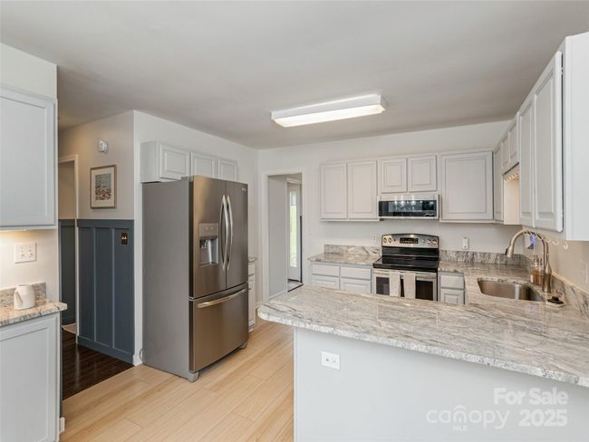 Kitchen | Image 13