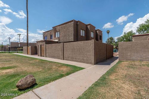 1463 N 53rd Dr, Phoenix, AZ, 85043-1765 | Card Image