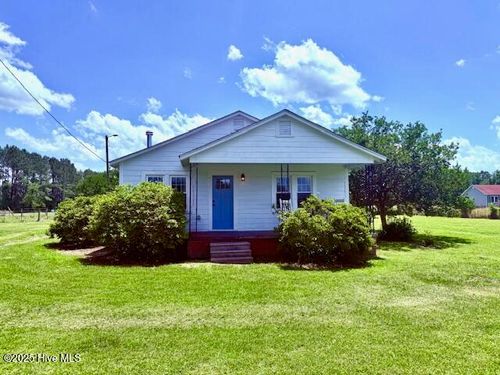 4407 Shiloh Rd, Watha, NC, 28478-8671 | Card Image
