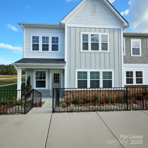 8903 Nettleton Ave, Charlotte, NC, 28215-4902 | Card Image