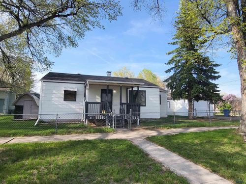 802 Blaine Ave, Rapid City, SD, 57701-1279 | Card Image