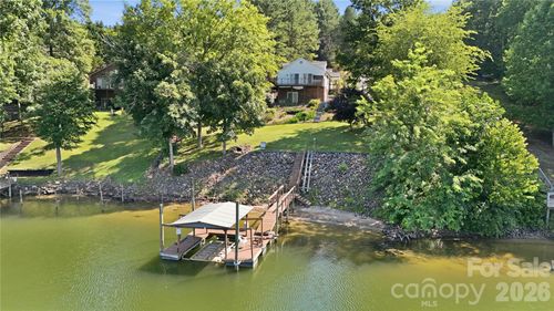 105 Mountain Aire Dr, Stony Point, NC, 28678-8983 | Card Image