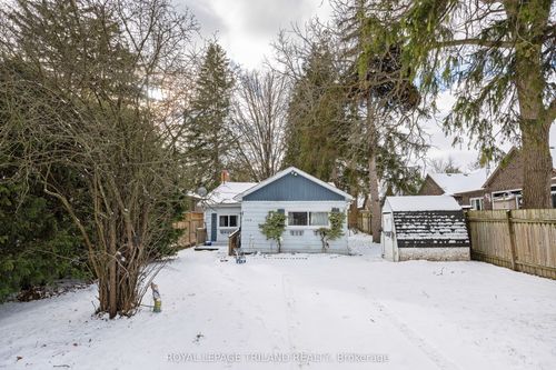 136 St George St, St Thomas, ON, N5P2M1 | Card Image