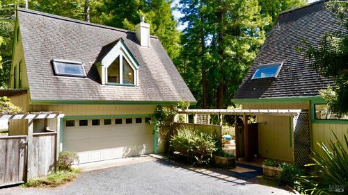 33100 Frog Pond Rd, Little River, CA, 95456-9512 | Card Image