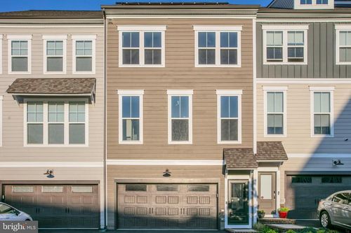 1657 Aspen Poplar Rd, DUMFRIES, VA, 22026-2845 | Card Image