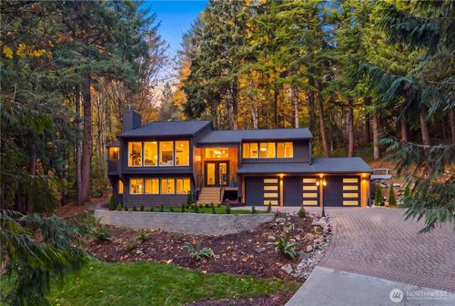 25510 Se 159th St, Issaquah, WA, 98027-8249 | Card Image
