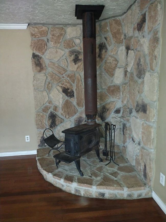 1916 Fm 82 W, House other with 4 bedrooms, 2 bathrooms and null parking in Kirbyville TX | Image 6
