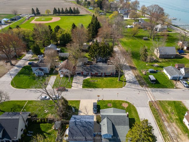 479 William St, House other with 3 bedrooms, 3 bathrooms and 4 parking in Saint Clair ON | Image 32