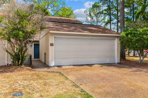 174 Lakebend Cir, Brandon, MS, 39042-2219 | Card Image