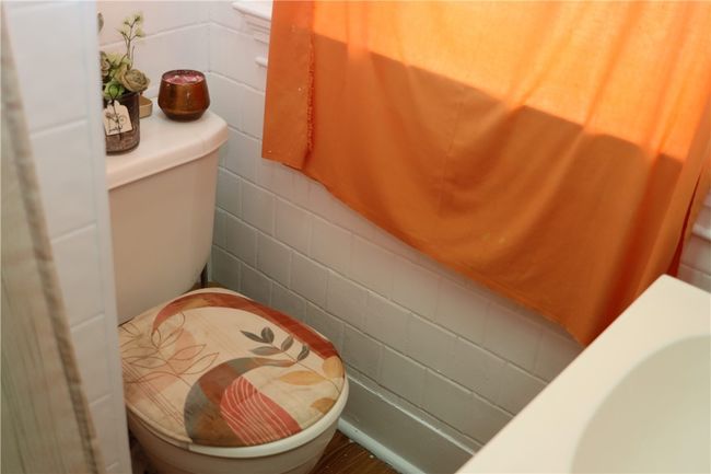 518 Middle Ave, Home with 0 bedrooms, 0 bathrooms and 2 parking in Wilmerding PA | Image 27