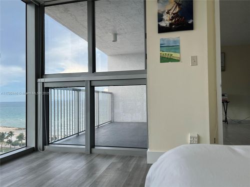 apt-1405-2655 Collins Ave, Miami Beach, FL, 33140-4760 | Card Image