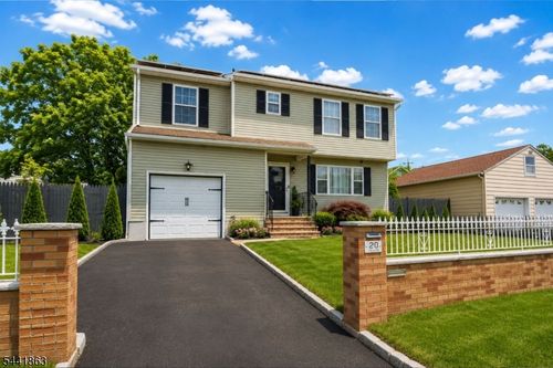 20 Cliff Ave, Fords, NJ, 08863-1703 | Card Image