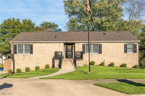 1503 View Pointe Avenue, Louisville, OH, 44641 | Card Image