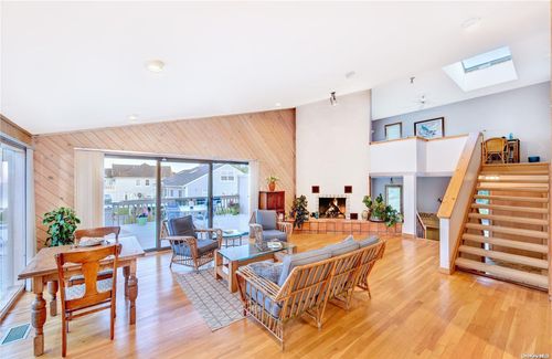 71 Romana Dr, Hampton Bays, NY, 11946-3766 | Card Image