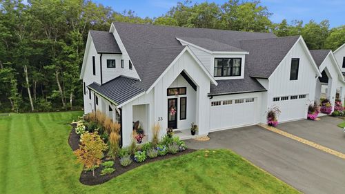 33 Trails Edge Rd, Windham, NH, 03087-8106 | Card Image