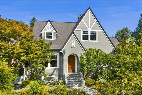 1910 E Galer St, Seattle, WA, 98112-3418 | Card Image