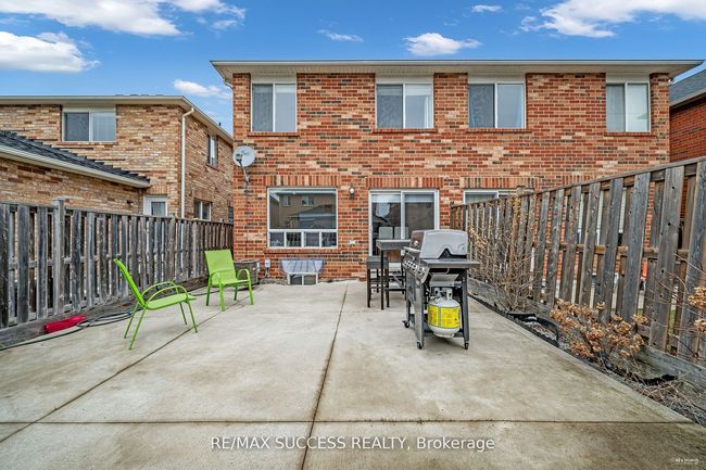 28 Herdwick St, House attached with 4 bedrooms, 4 bathrooms and 4 parking in Brampton ON | Image 46