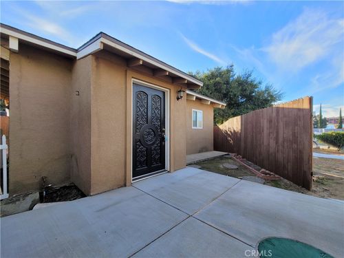 b-12567 Knoll Dr, Redlands, CA, 92373-7564 | Card Image