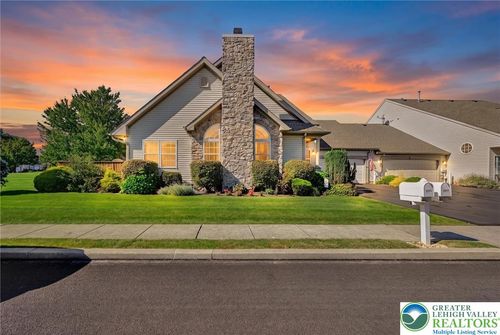 2894 Donegal Dr, Macungie, PA, 18062-8469 | Card Image