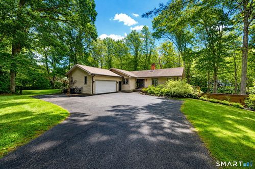 147 Johnson Pond Ln, Westbrook, CT, 06498-3526 | Card Image