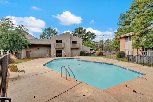 3302-736 Forest Lake Dr, Memphis, TN, 38117-5006 | Card Image