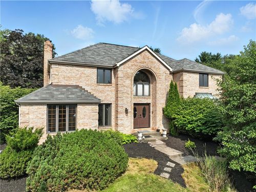 2503 Birchwood Ct, Wexford, PA, 15090-7701 | Card Image
