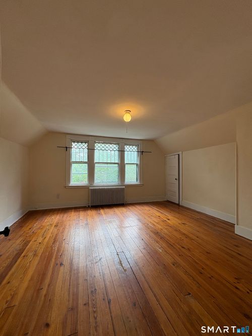 fl-3-196 Norton St, New Haven, CT, 06511-4061 | Card Image