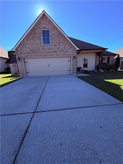 210 Hidden Cypress Dr, Belle Chasse, LA, 70037-1763 | Card Image