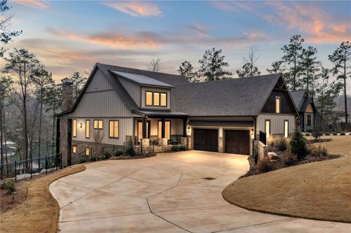 580 Old Chapman Bridge Rd, Salem, SC, 29676-2611 | Card Image