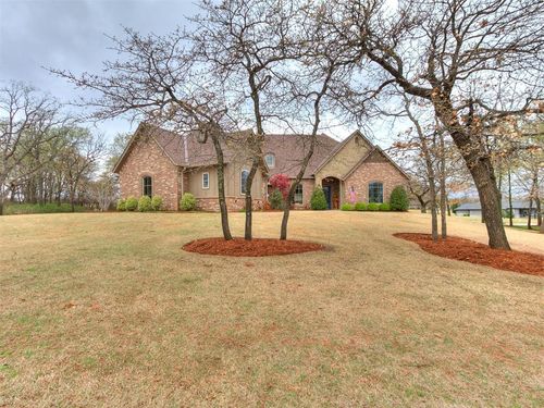 2001 Cherry Glen Dr, Jones, OK, 73049-4919 | Card Image