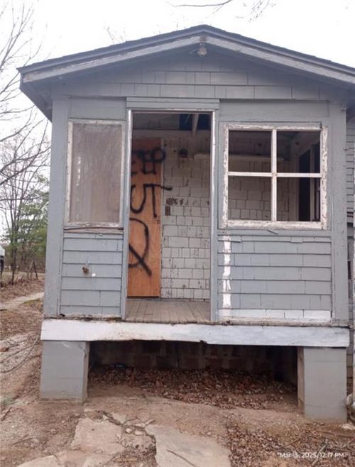 11204 E Peery St, Independence, MO, 64054-1727 | Card Image