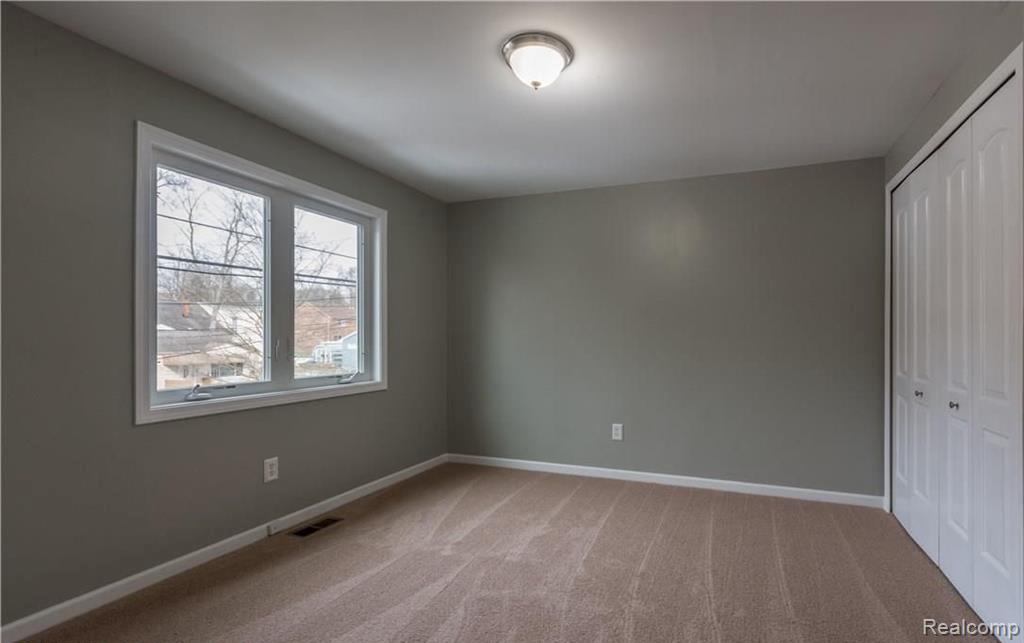 Residential Lease in Rochester 5