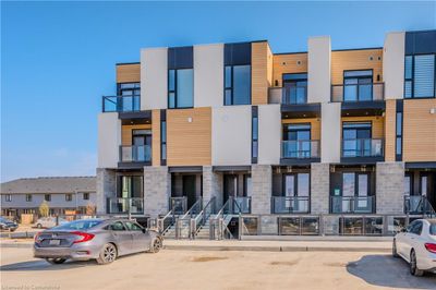 D057 - 142 Foamflower Pl, Townhouse with 3 bedrooms, 2 bathrooms and 1 parking in Waterloo ON | Image 1