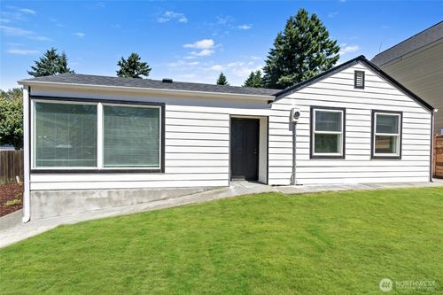 a-9237 36th Ave S, Seattle, WA, 98118-4805 | Card Image
