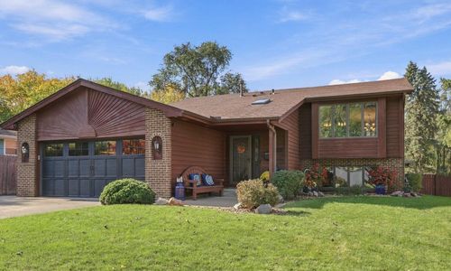 10116 Pleasant Ave S, Bloomington, MN, 55420-4708 | Card Image