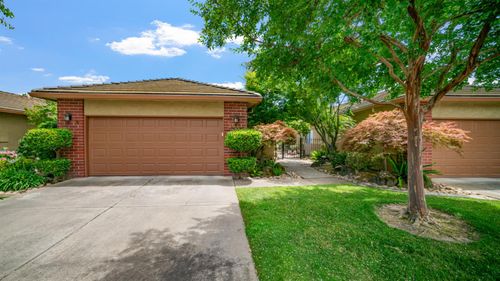 2561 Central Park Drive, Lodi, CA, 95242 | Card Image