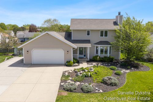 6332 Brookfield Ct, Hudsonville, MI, 49426-9047 | Card Image