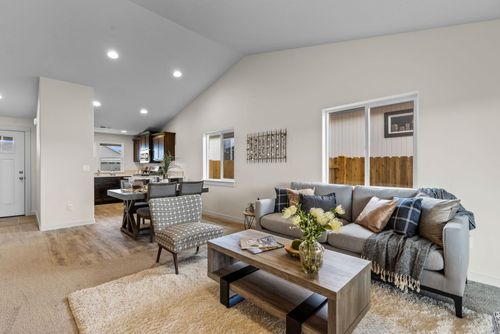 457 44 Ranch, Missoula, MT, 59808 | Card Image