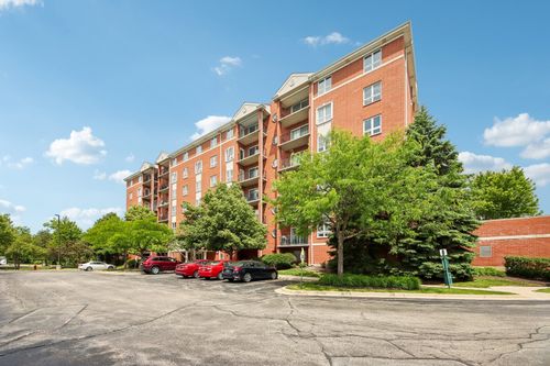 401-190 N Milwaukee Ave, Wheeling, IL, 60090-3080 | Card Image