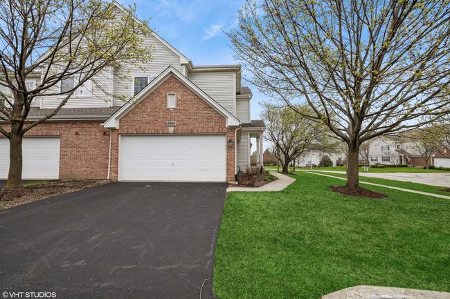 6063 Delaney Dr, Townhouse with 3 bedrooms, 4 bathrooms and 2 parking in Hoffman Estates IL | Image 24